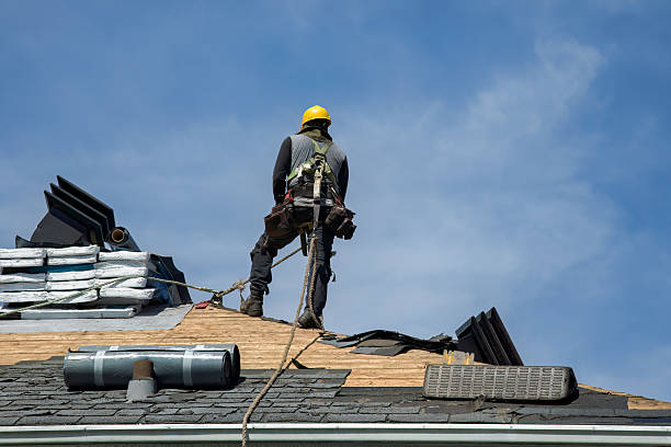 Professional Roofing technician working in Austinburg, OH